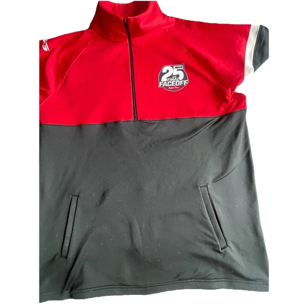 2025 WCHA NCAA Hockey Final Five Pullover 1/4 Zip XL Duluth MN EUC‎